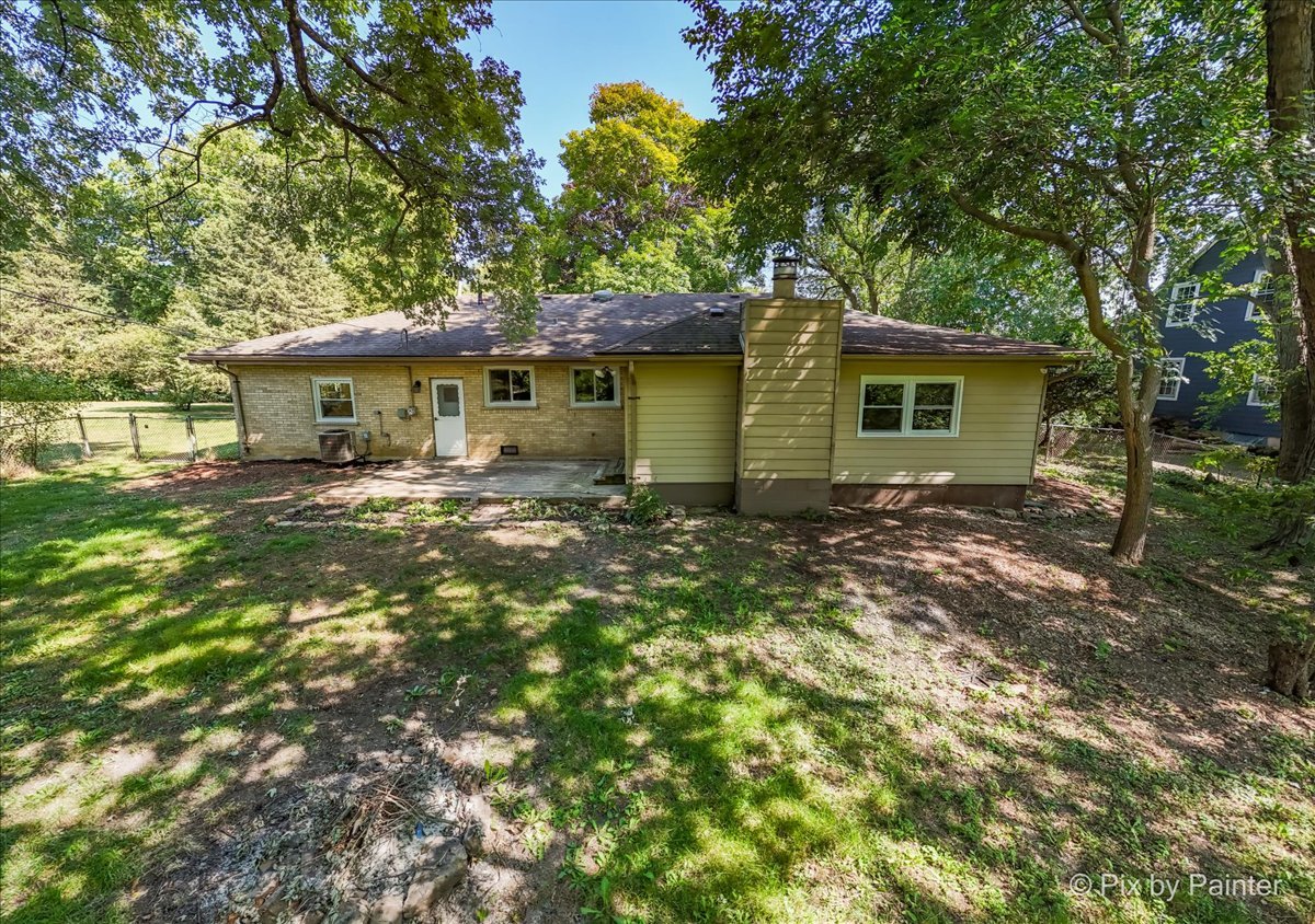 70 Ela Road, Inverness, IL 60067