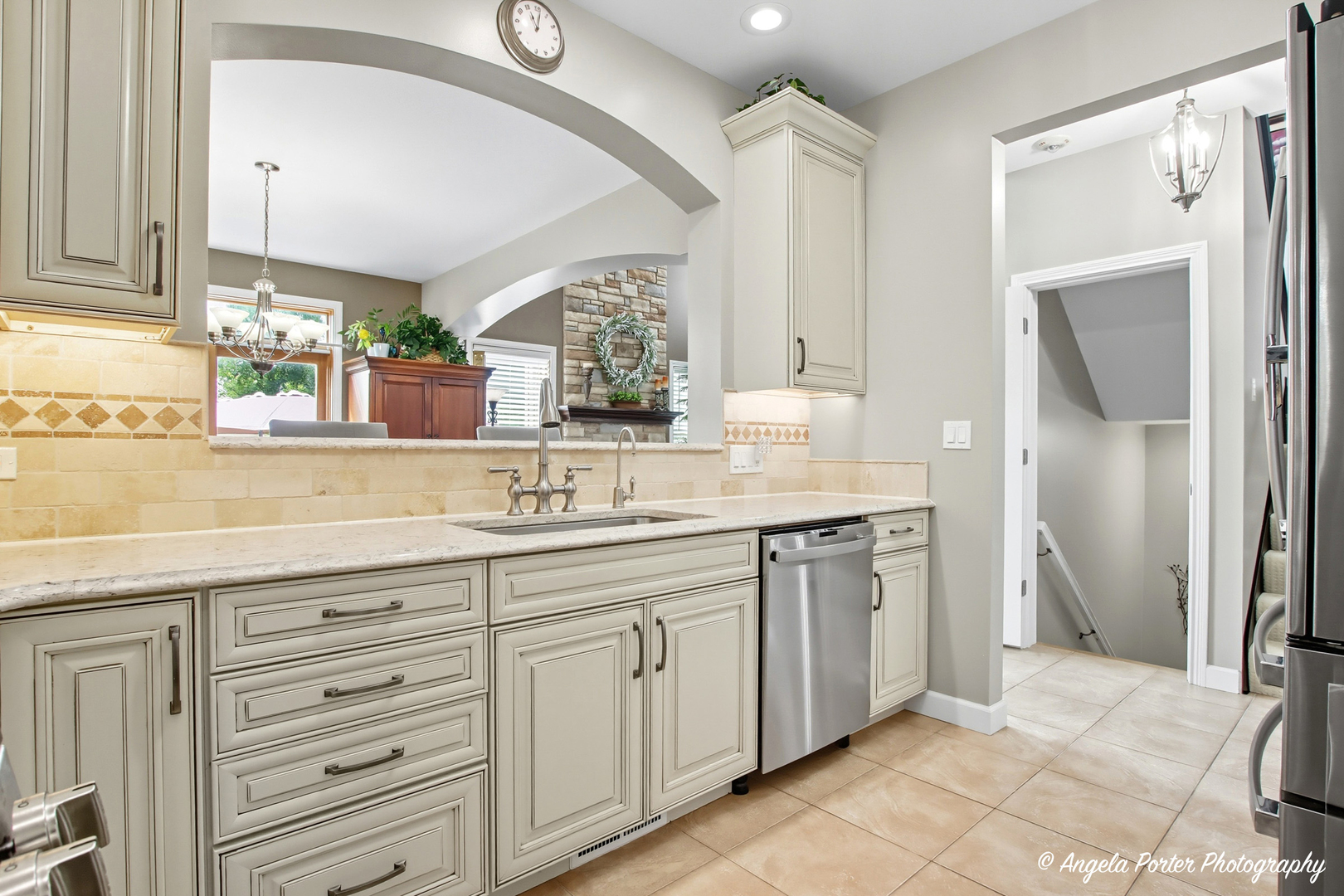 1020 Inverness Drive, Antioch, IL 60002