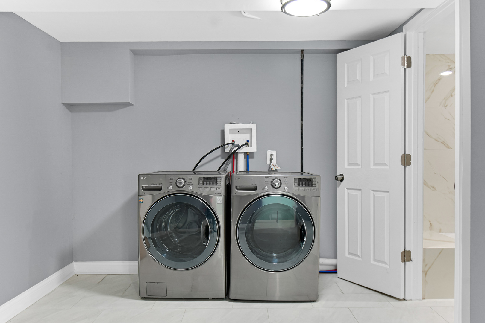 13240 S Saint Lawrence Avenue, Chicago, IL 60827