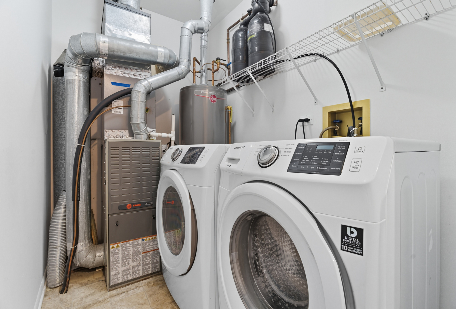 519 Woodcrest Drive #519, Mundelein, IL 60060