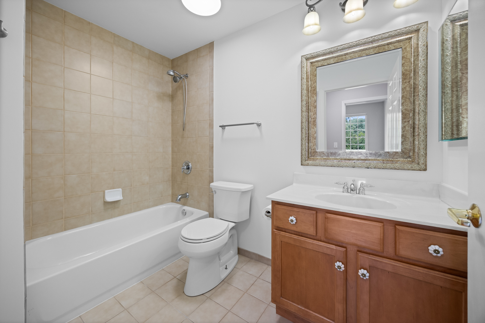 3400 Wellington Court #204, Rolling Meadows, IL 60008