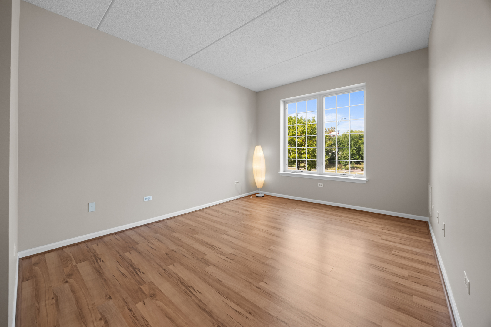 3400 Wellington Court #204, Rolling Meadows, IL 60008