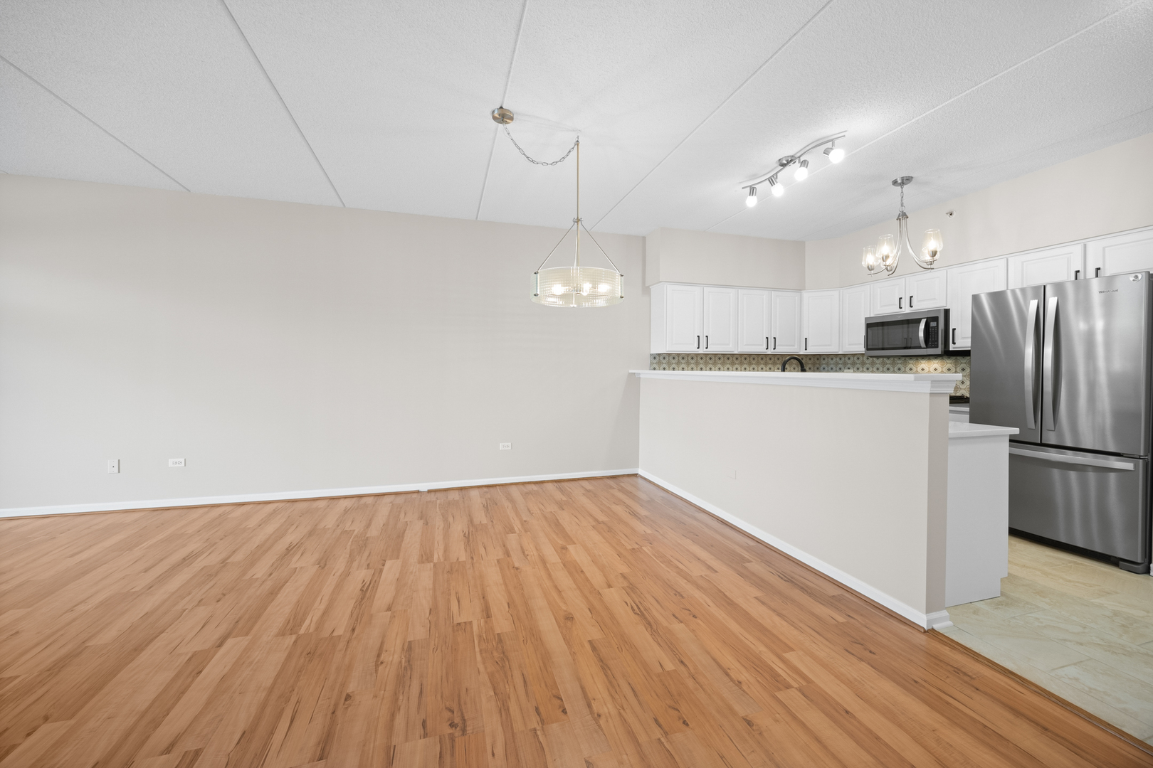 3400 Wellington Court #204, Rolling Meadows, IL 60008