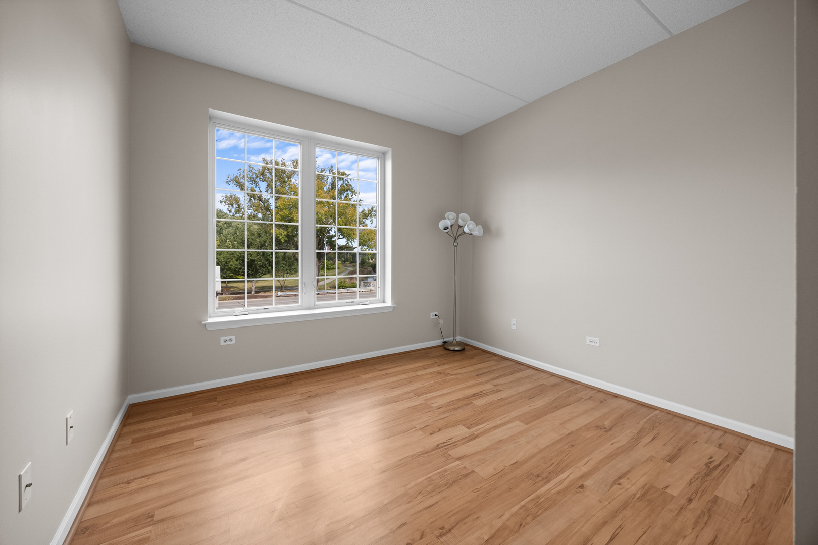 3400 Wellington Court #204, Rolling Meadows, IL 60008