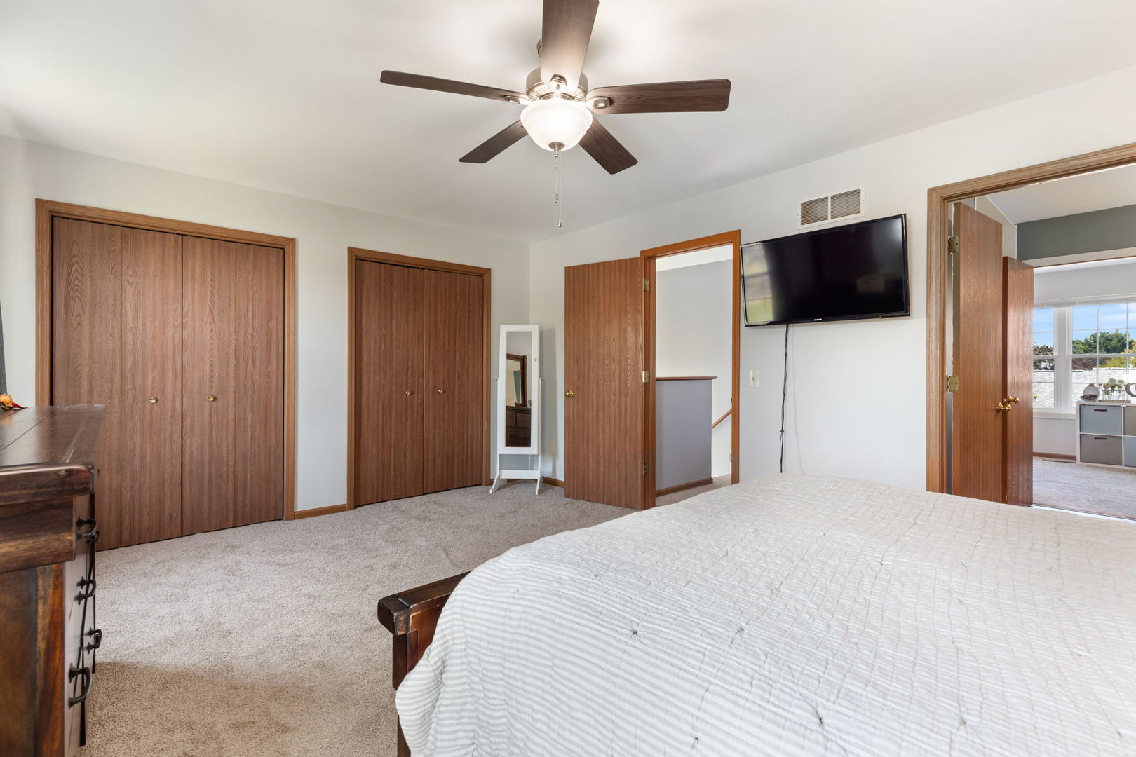 1623 Delaware Court, Geneva, IL 60134