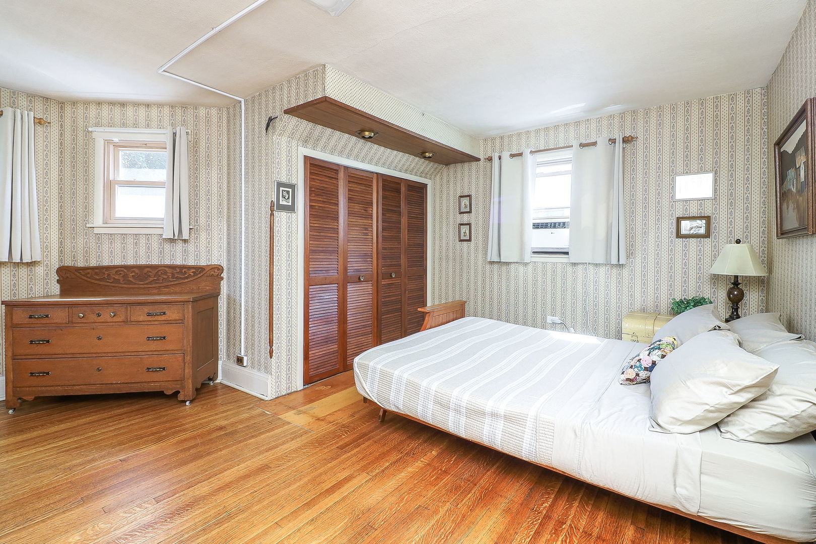 3420 Grove Avenue, Berwyn, IL 60402