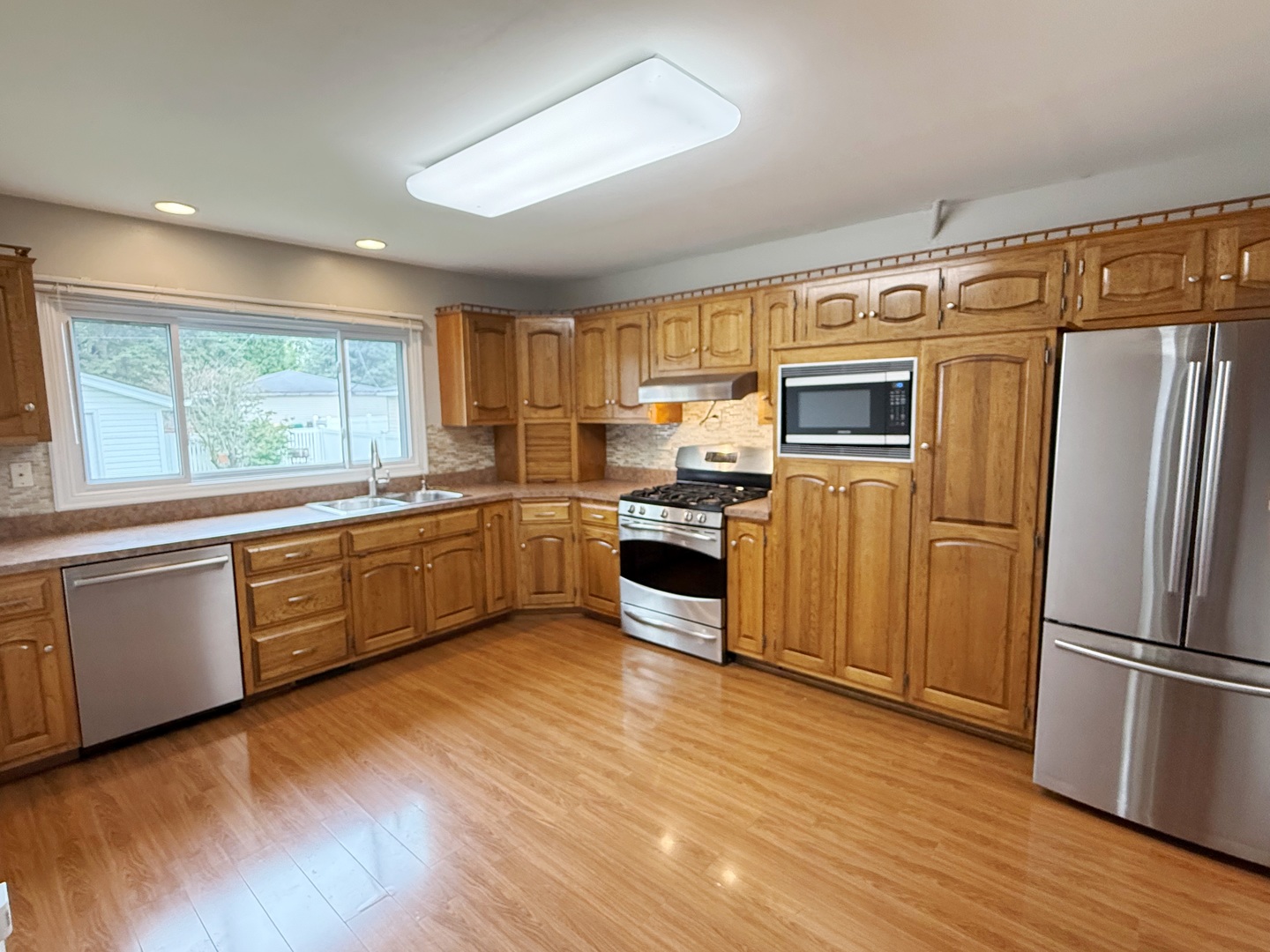 1106 Shoals Drive, Lockport, IL 60441