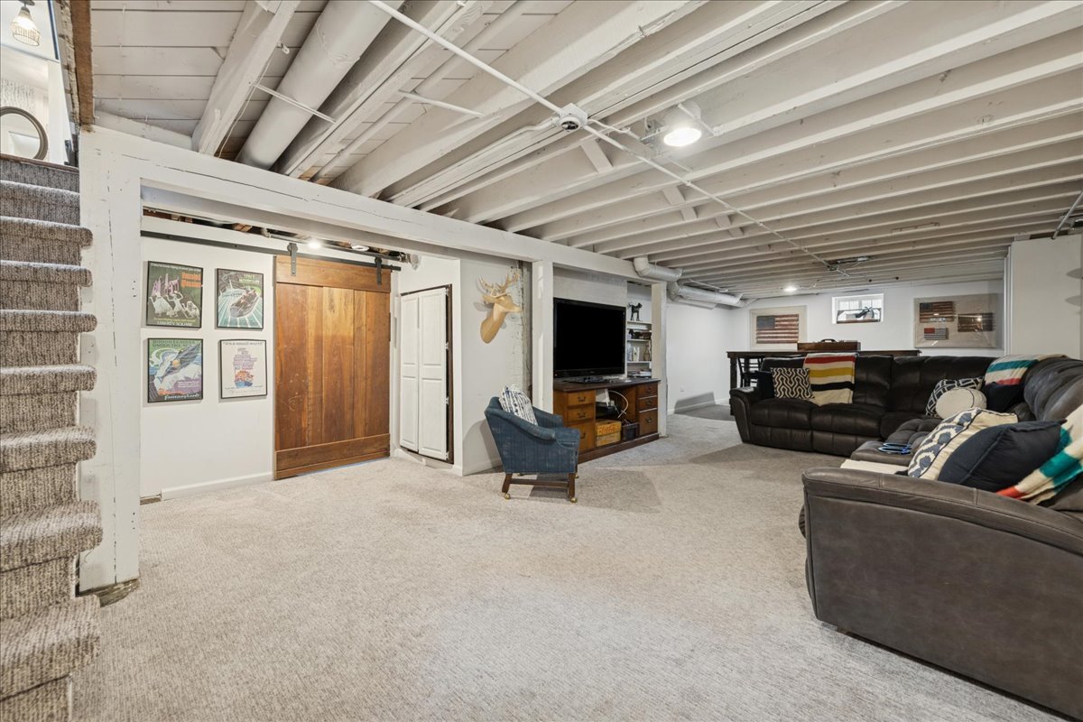 420 W Cook Avenue, Libertyville, IL 60048