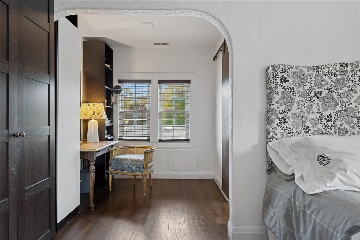 420 W Cook Avenue, Libertyville, IL 60048