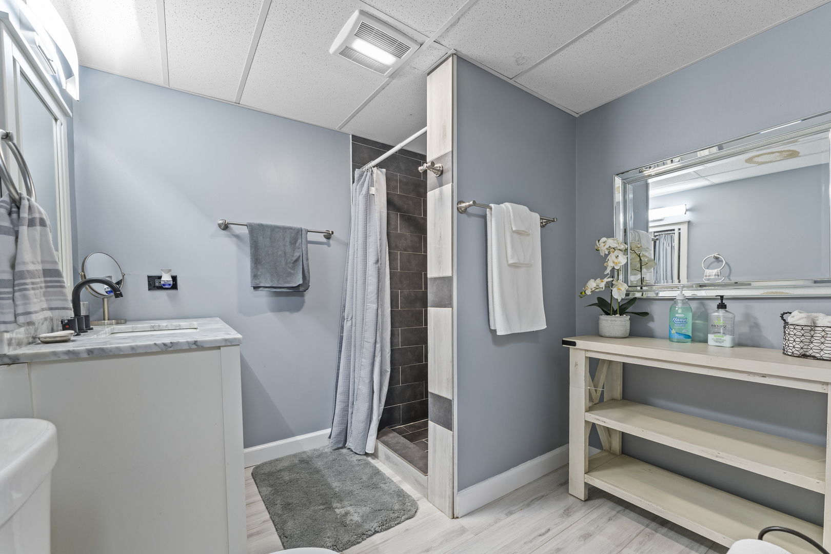 3409 Glen Flora Avenue, Gurnee, IL 60031