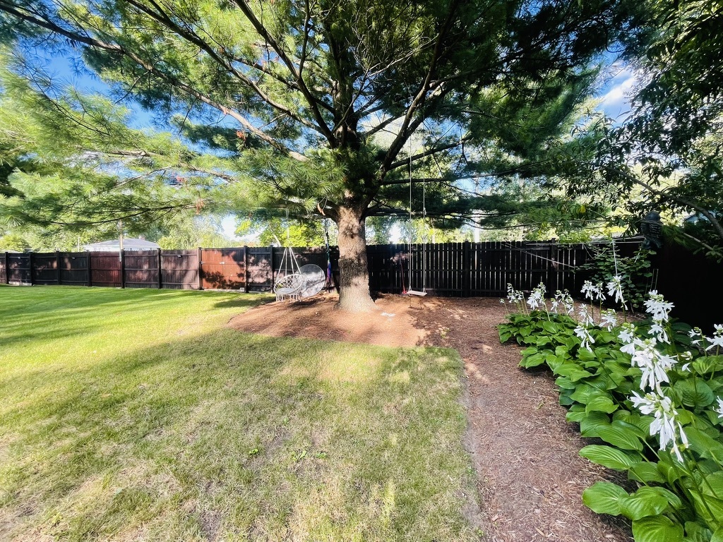 3409 Glen Flora Avenue, Gurnee, IL 60031