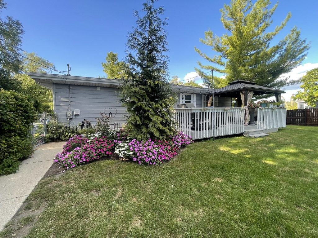 3409 Glen Flora Avenue, Gurnee, IL 60031