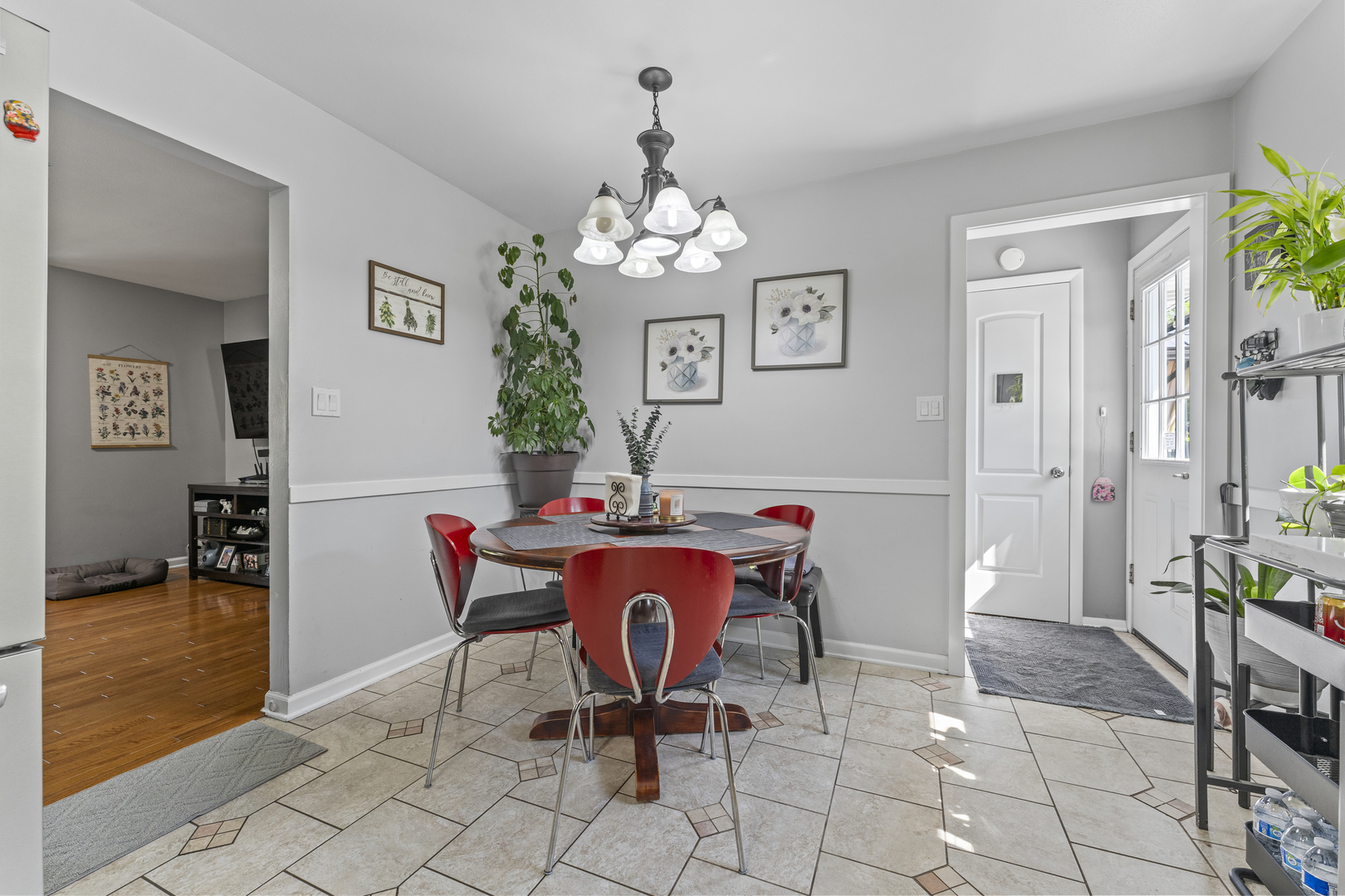 3409 Glen Flora Avenue, Gurnee, IL 60031