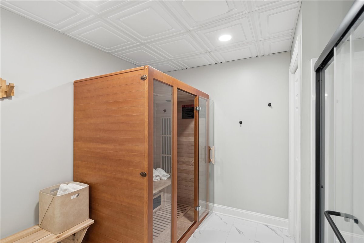 920 S Teut Road, Burlington, WI 53105