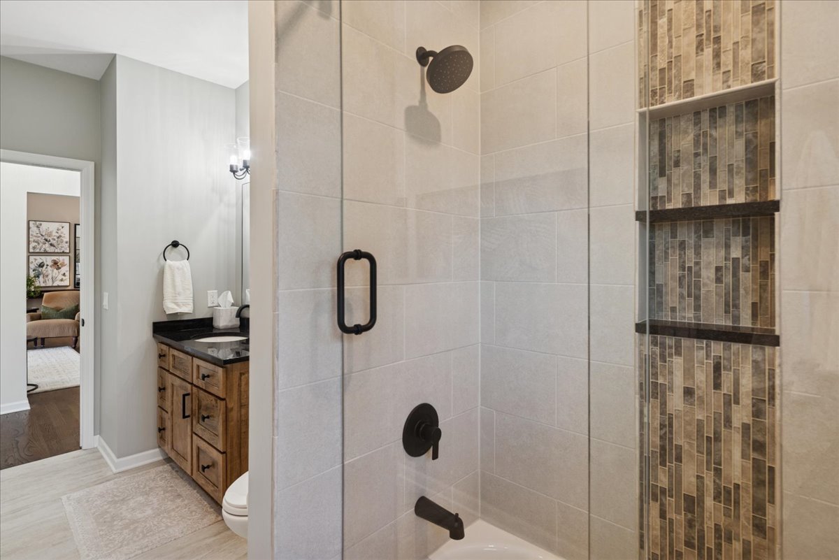 920 S Teut Road, Burlington, WI 53105