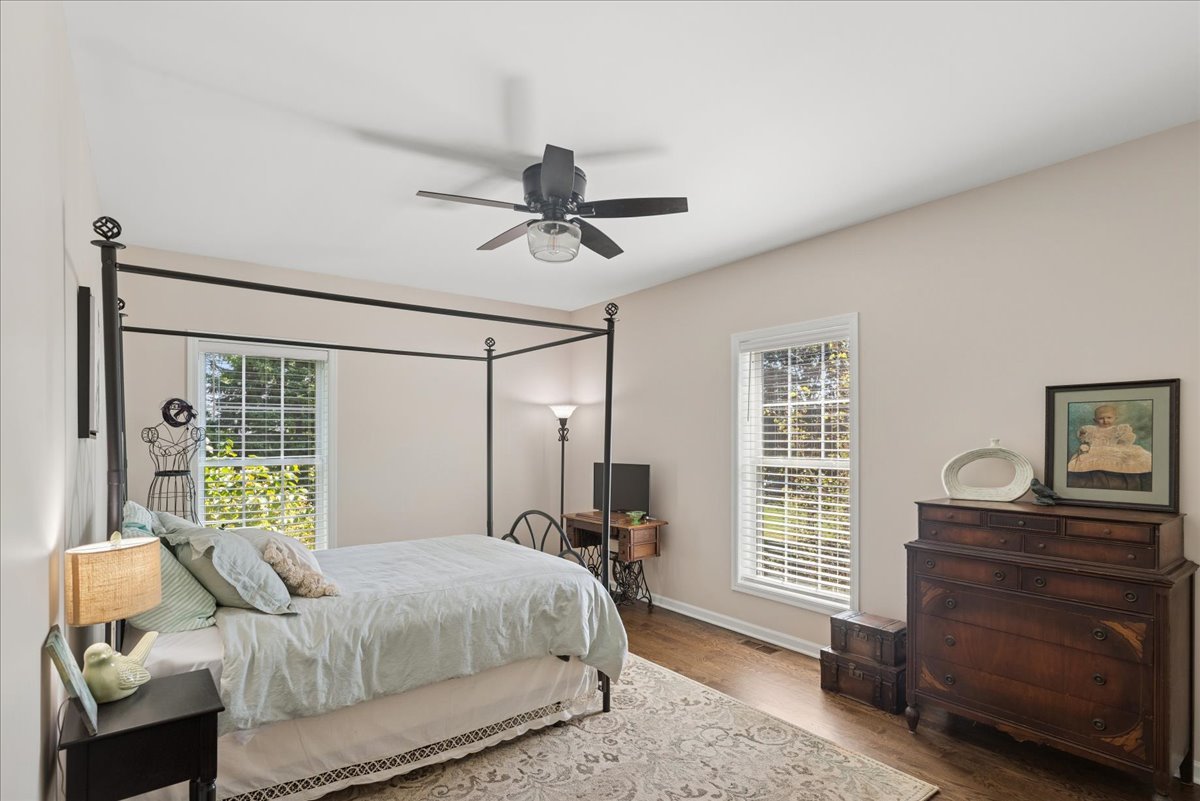 920 S Teut Road, Burlington, WI 53105