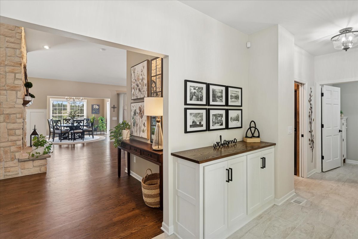 920 S Teut Road, Burlington, WI 53105