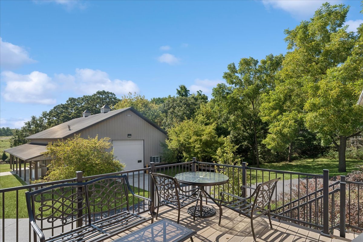920 S Teut Road, Burlington, WI 53105