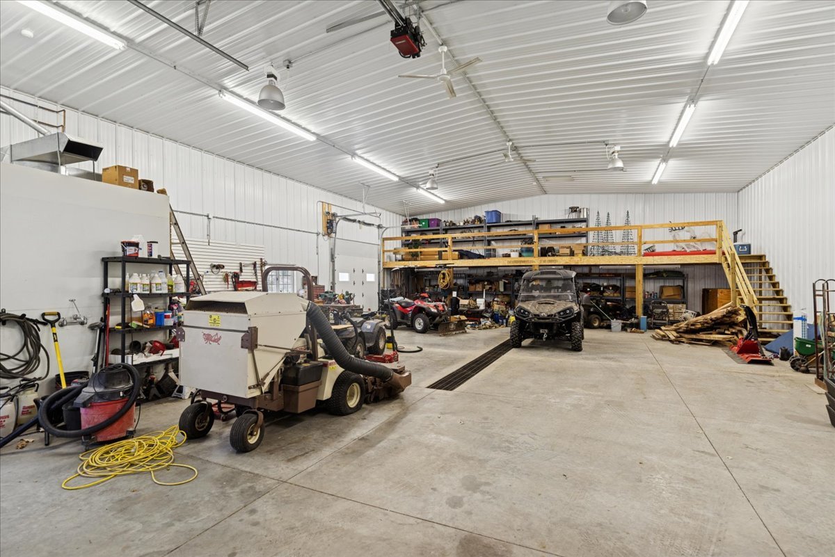 920 S Teut Road, Burlington, WI 53105