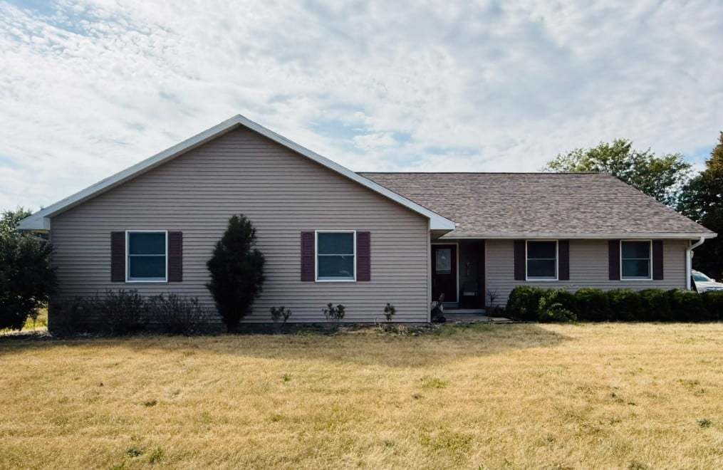 302 Mockingbird Lane, Leroy, IL 61752