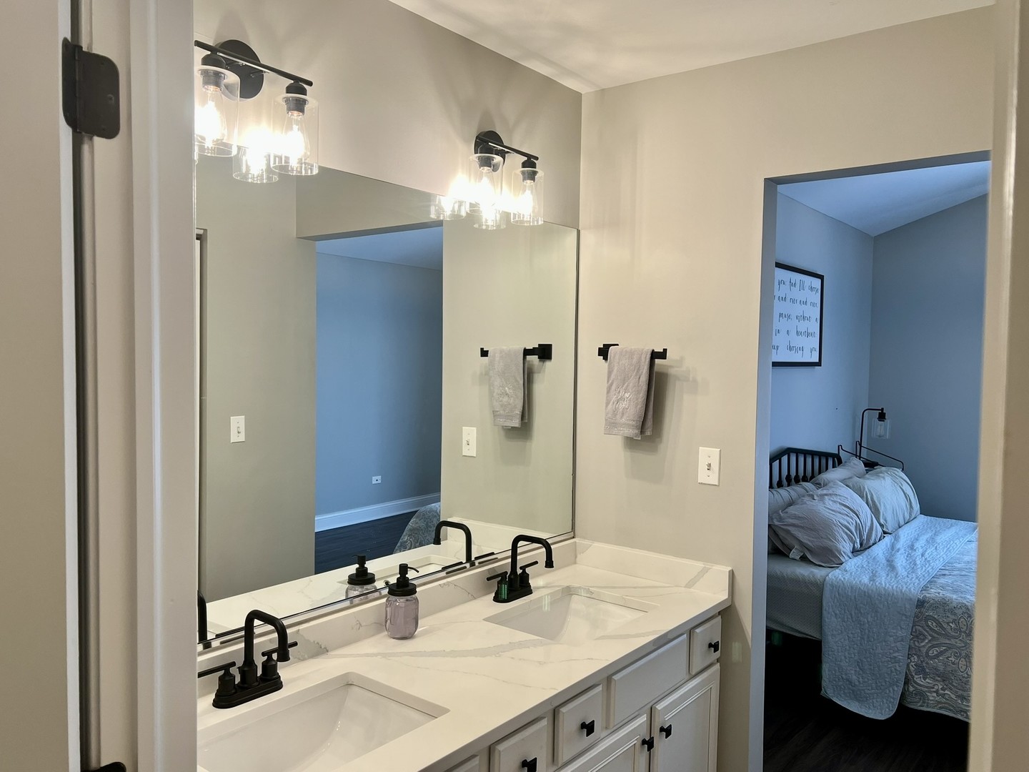7727 Bristol Park Drive #7727, Tinley Park, IL 60477