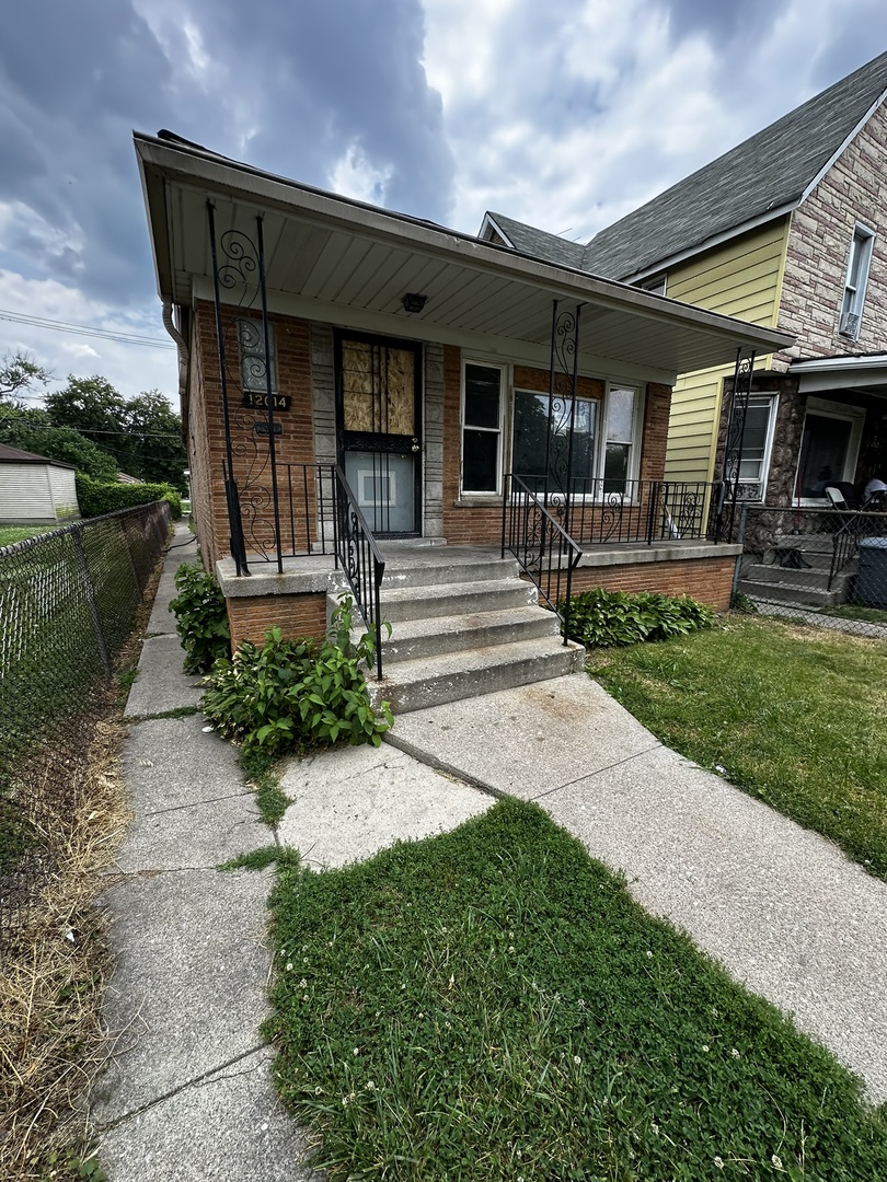 12014 S Wallace Street, Chicago, IL 60628
