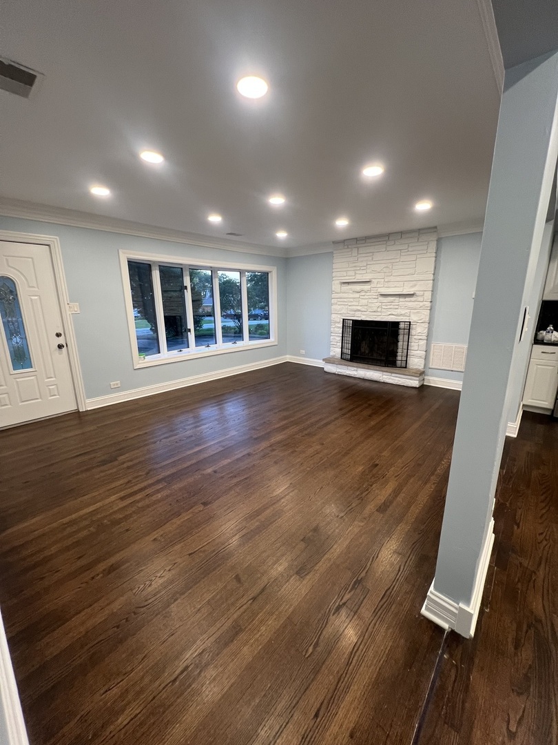 16W318 95th Place, Burr Ridge, IL 60527