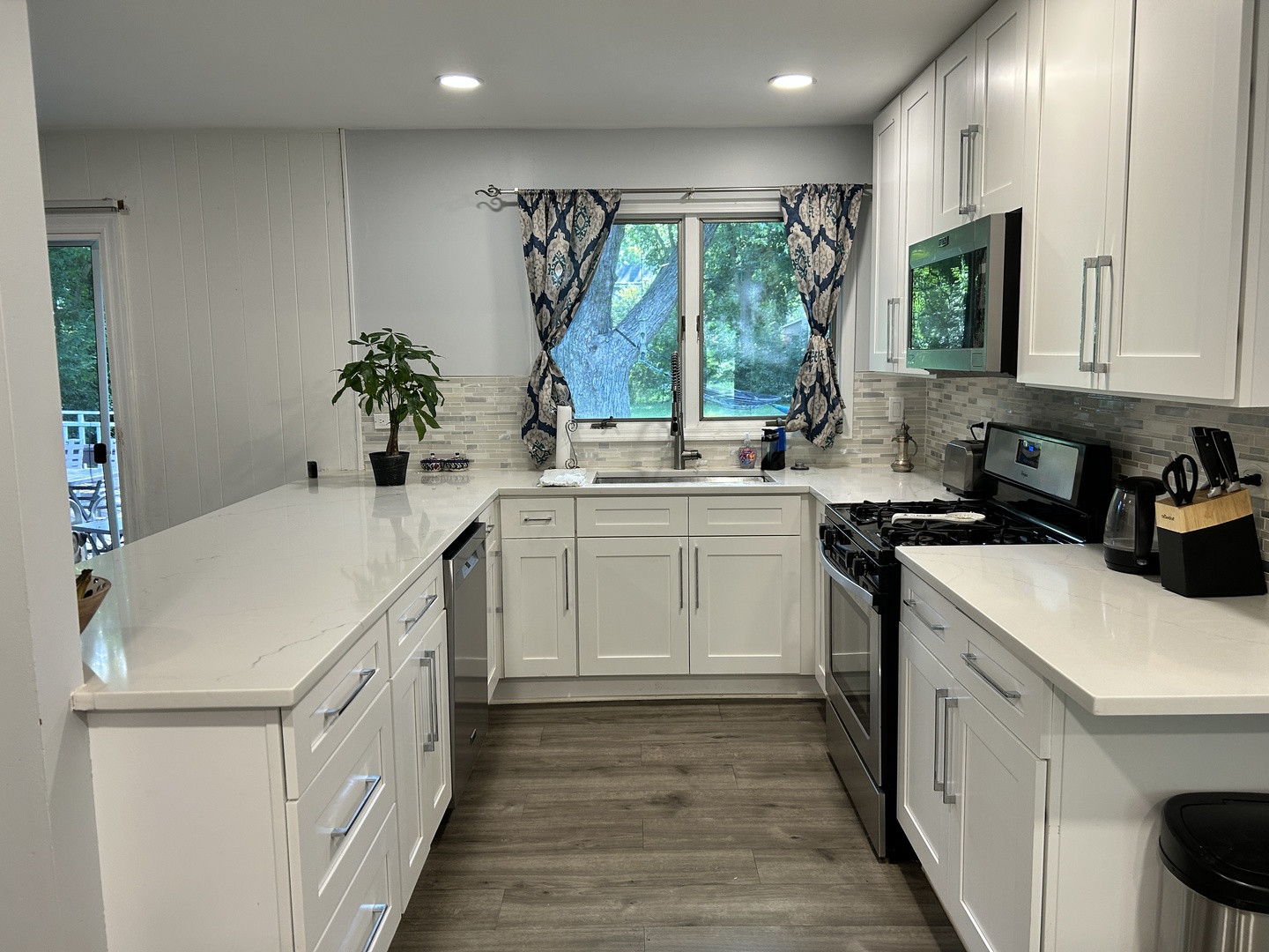 839 Dundee Avenue, Barrington, IL 60010