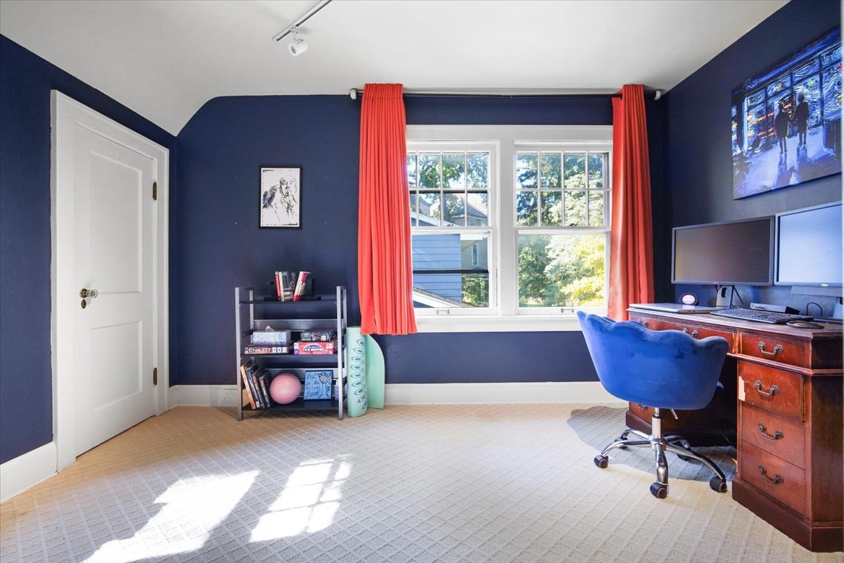 9 Broadway Place, Normal, IL 61761