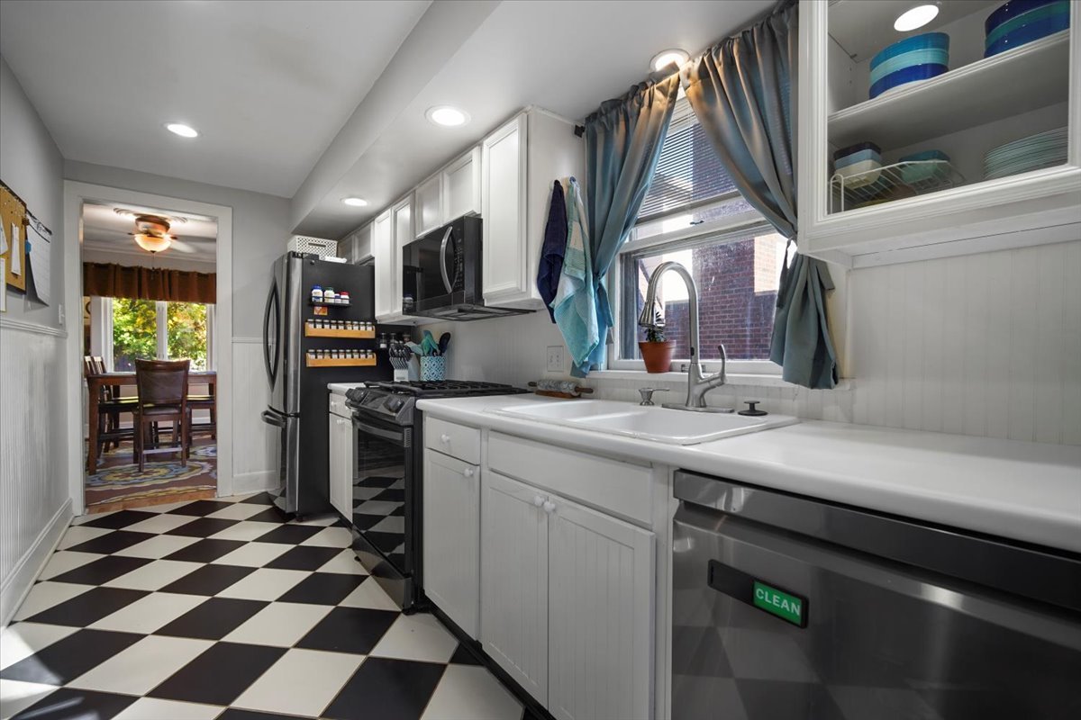 9 Broadway Place, Normal, IL 61761