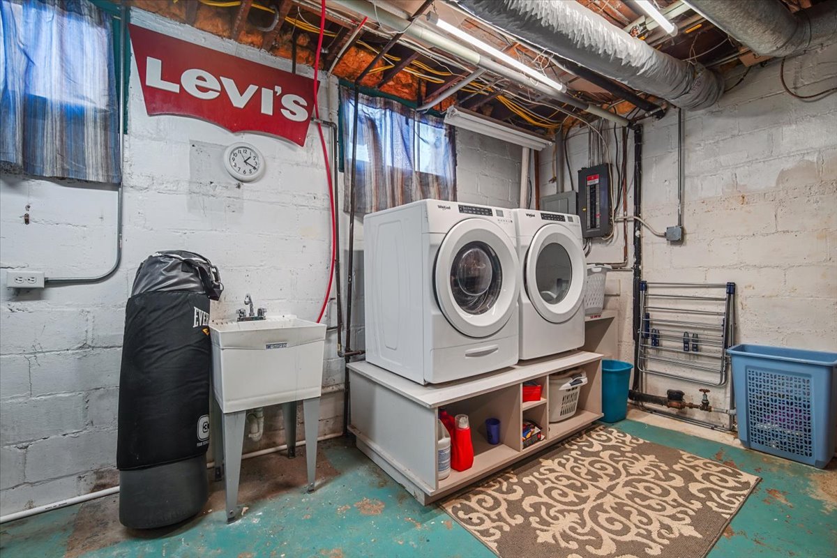 9 Broadway Place, Normal, IL 61761