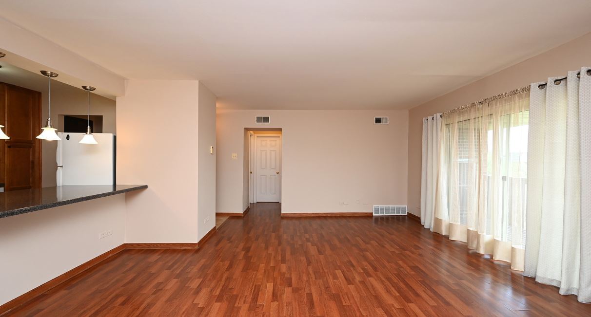 675 Grove Drive #409, Elk Grove Village, IL 60007