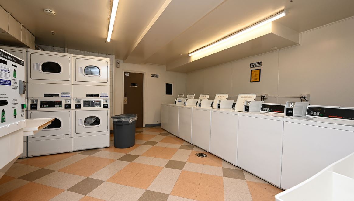675 Grove Drive #409, Elk Grove Village, IL 60007