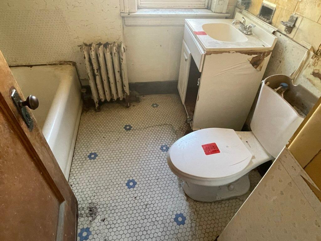 7936 S Laflin Street, Chicago, IL 60620