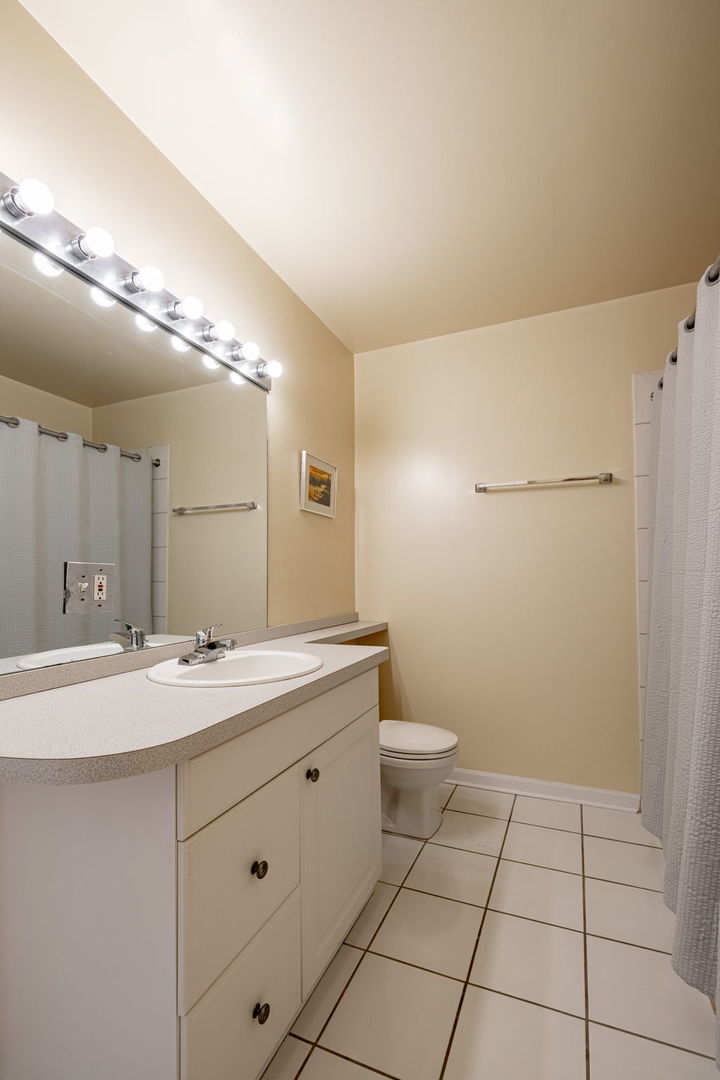 6148 S Woodlawn Avenue #3A, Chicago, IL 60637