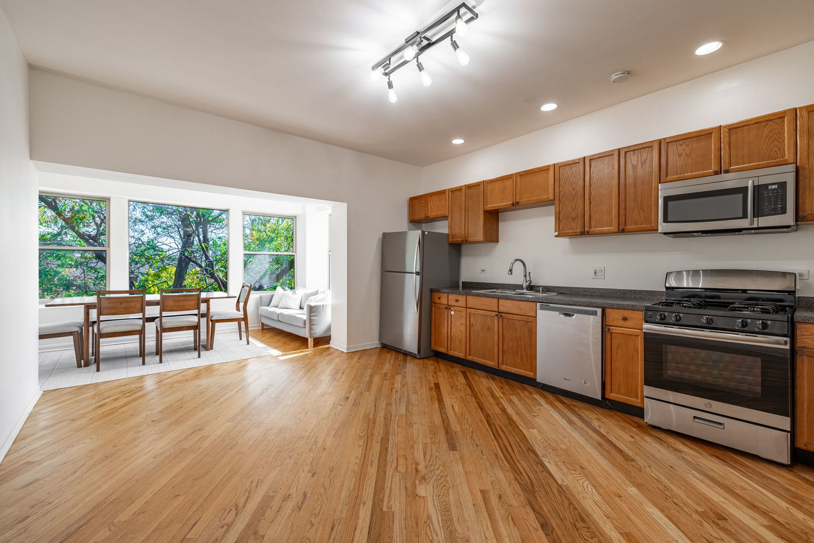 6148 S Woodlawn Avenue #3A, Chicago, IL 60637