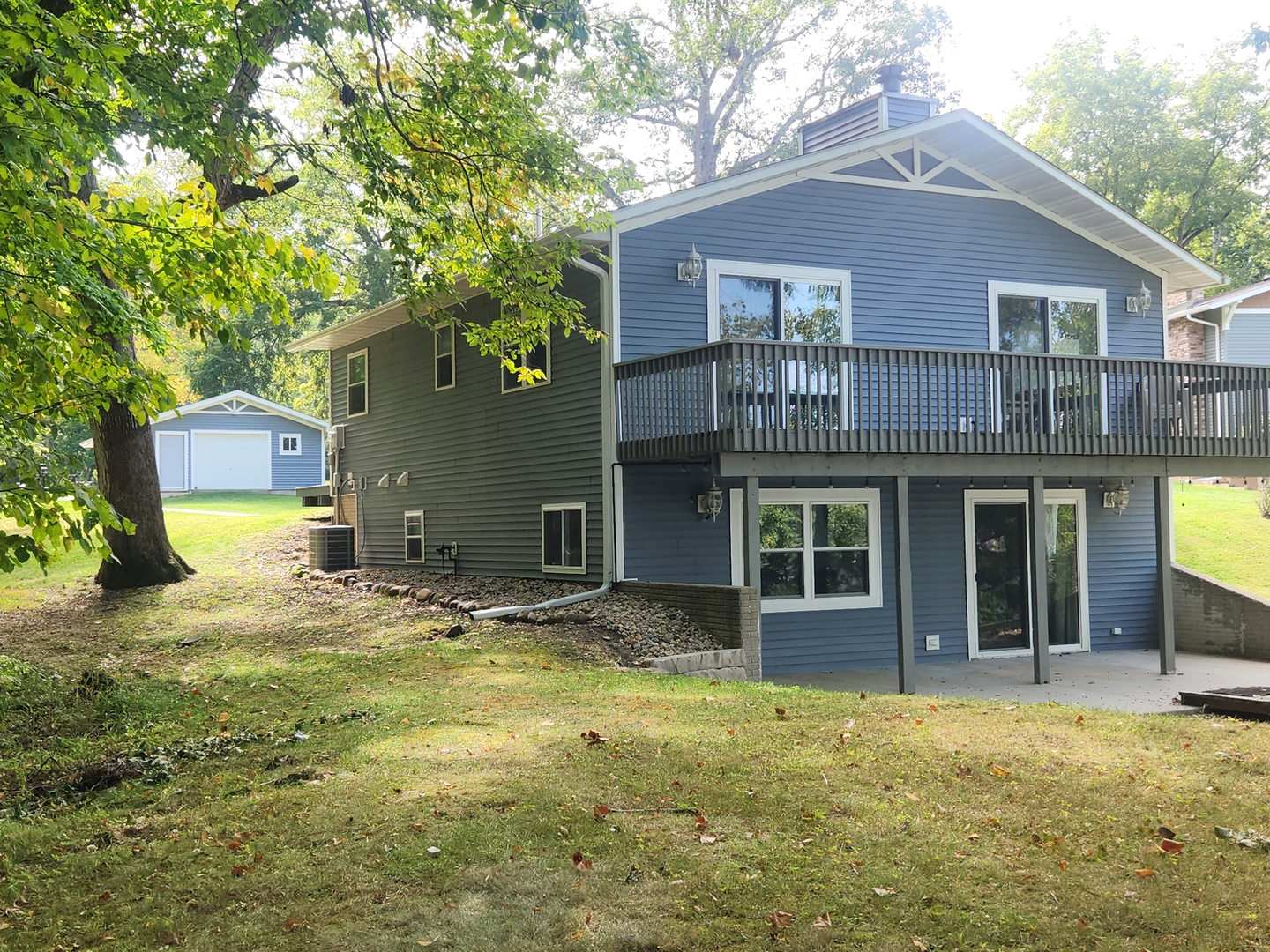1423 Shoreline Drive, Varna, IL 61375