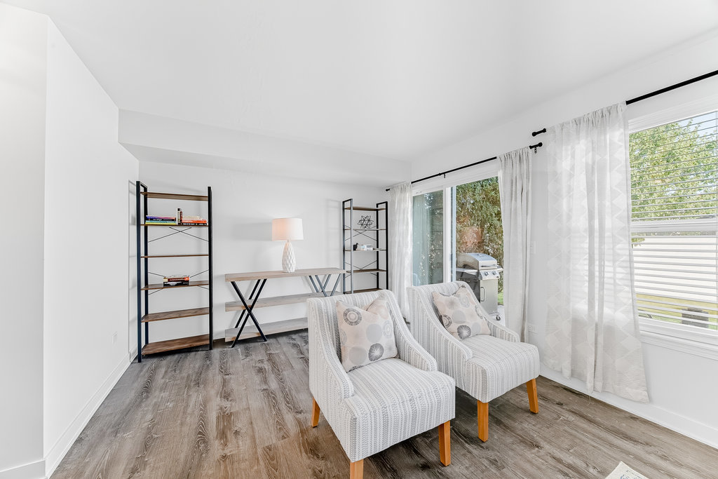 8040 160th Street, Tinley Park, IL 60477