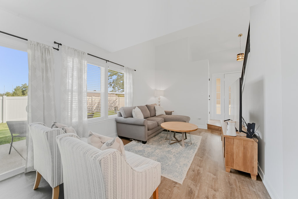 8040 160th Street, Tinley Park, IL 60477