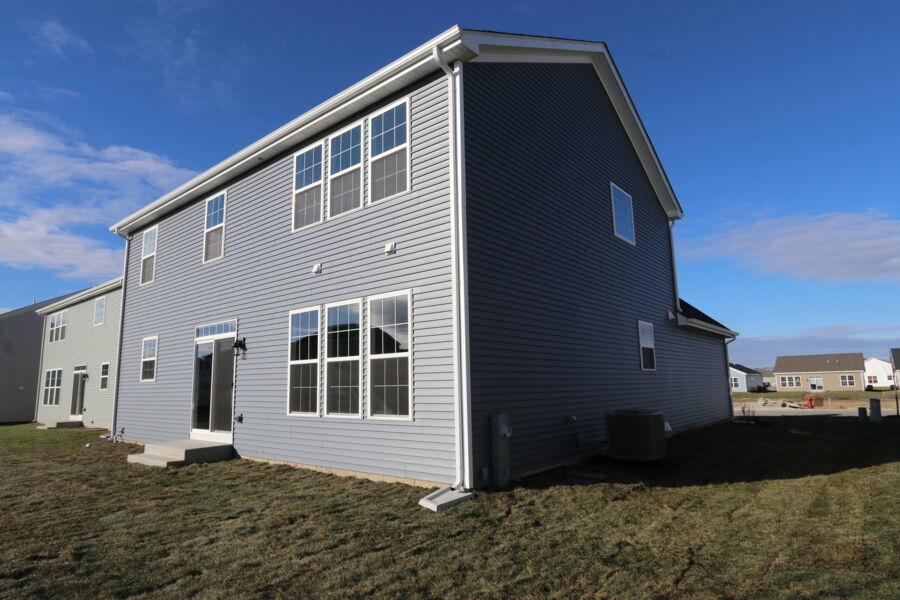 608 Henry Lane, Oswego, IL 60543