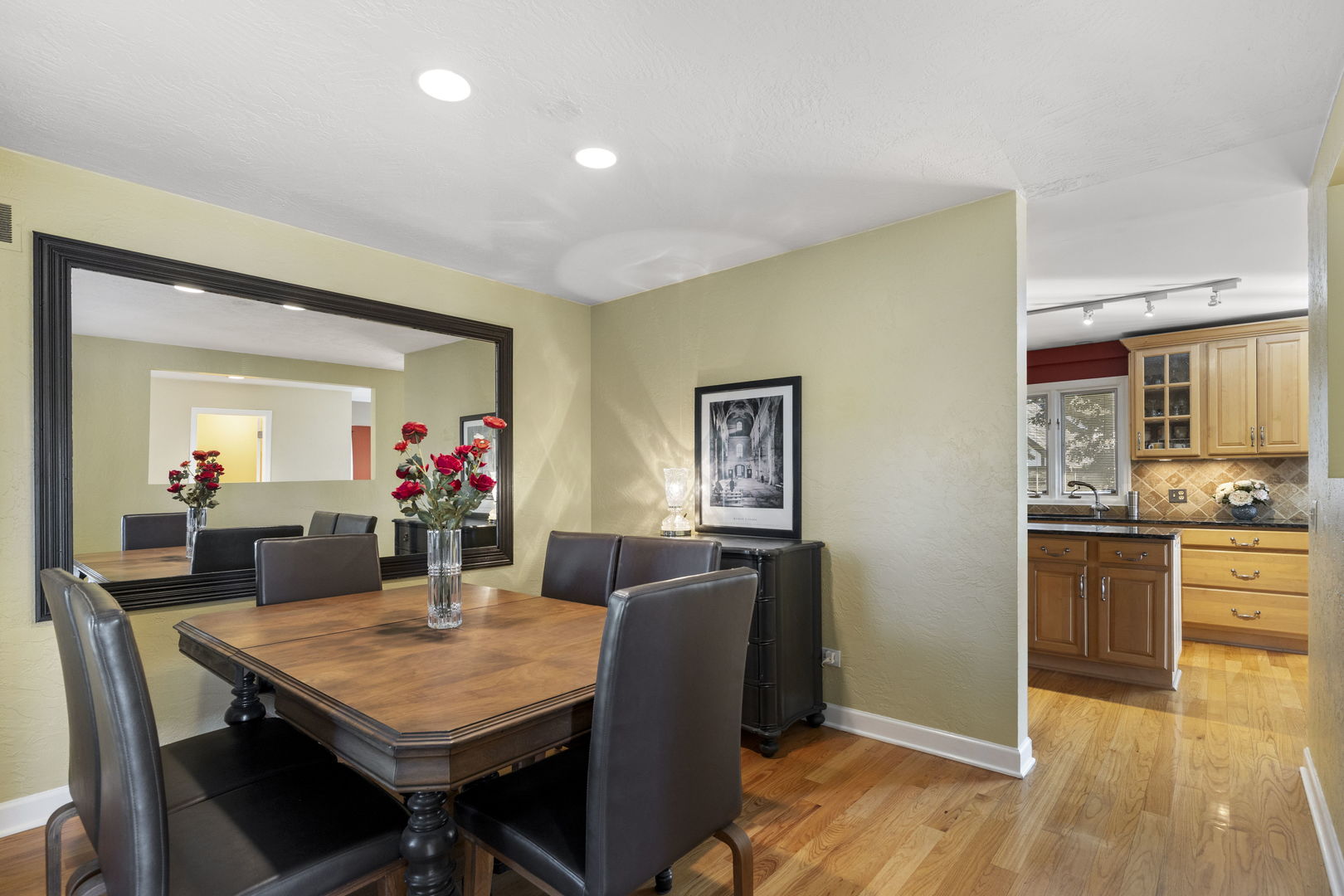 38715 N Red Oak Terrace, Wadsworth, IL 60083