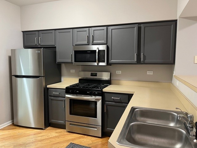 3022 Kentshire Circle #3022, Naperville, IL 60564
