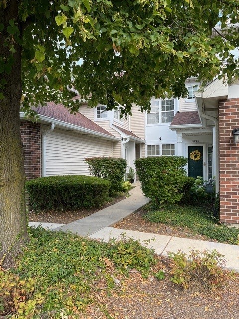 3022 Kentshire Circle #3022, Naperville, IL 60564