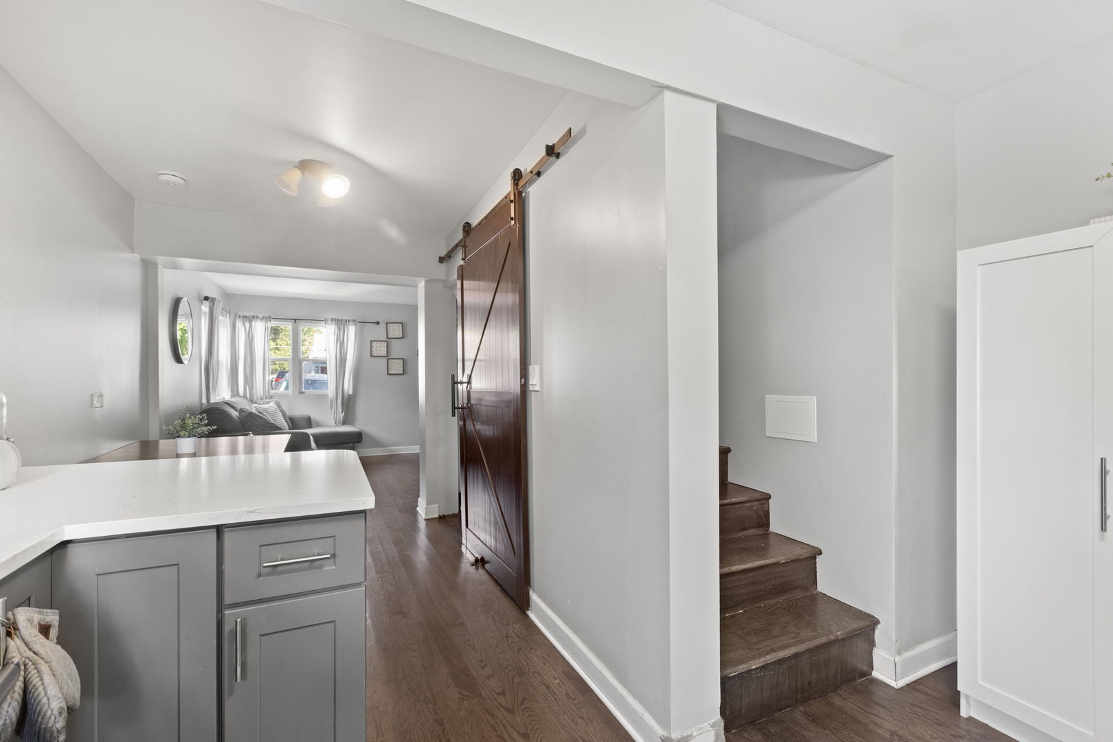 408 Bellevue Drive, Round Lake Park, IL 60073