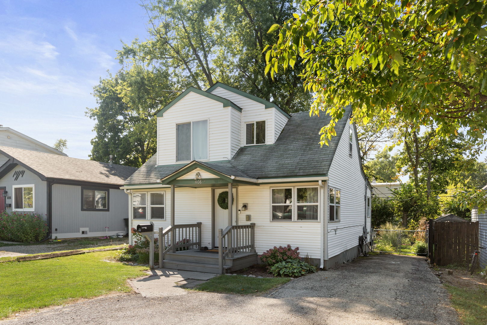 408 Bellevue Drive, Round Lake Park, IL 60073
