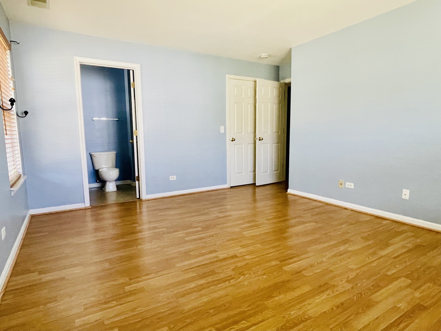 1248 N RED OAK Circle #4, Round Lake Beach, IL 60073