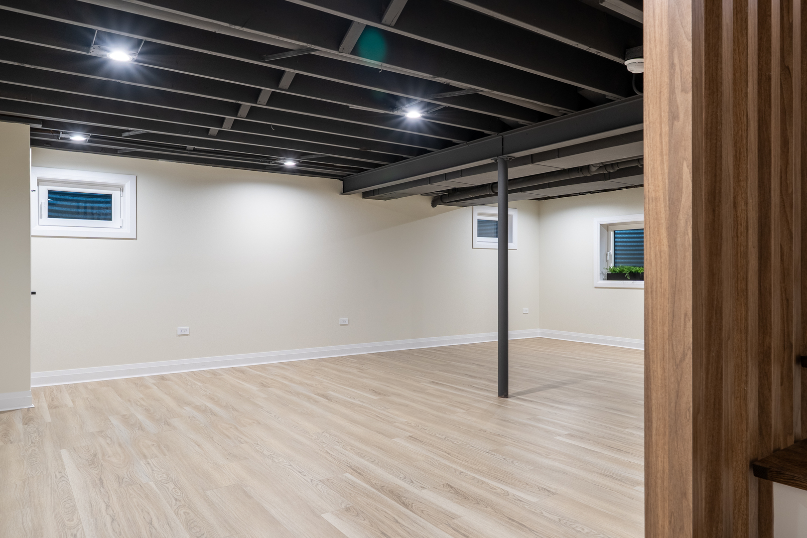 805 S Tures Lane, Des Plaines, IL 60018