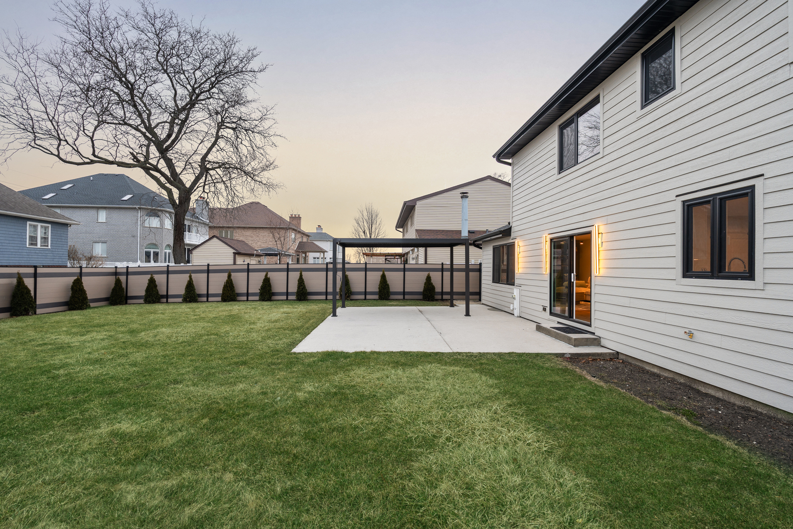 805 S Tures Lane, Des Plaines, IL 60018