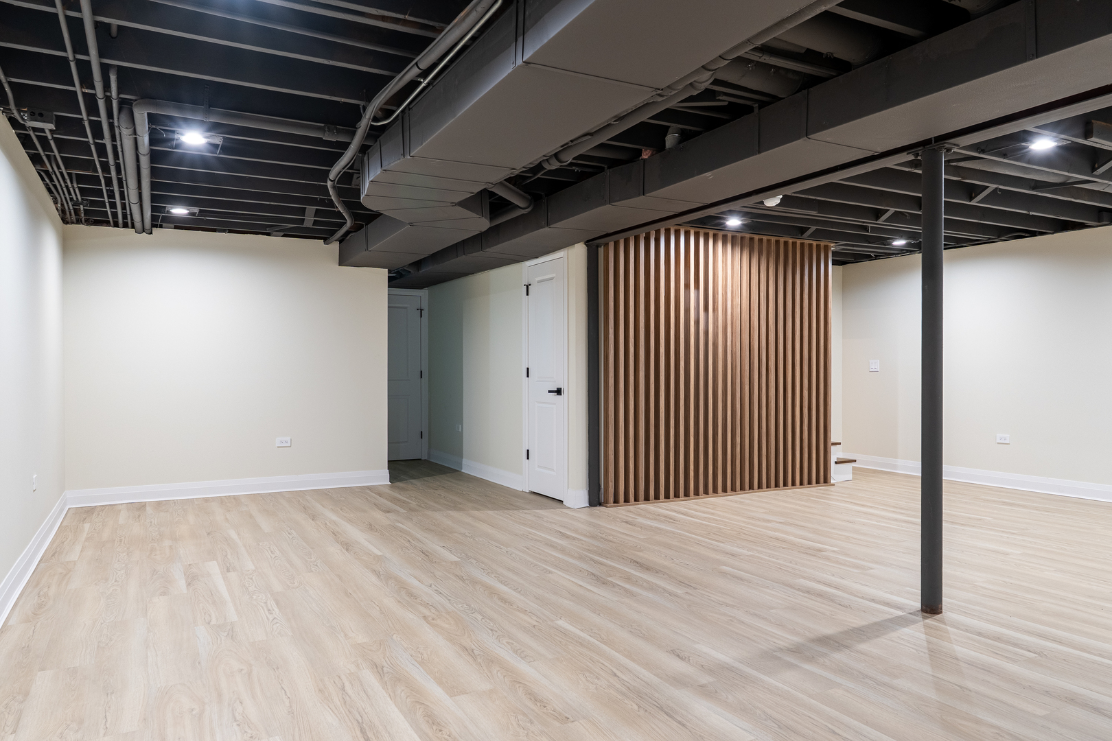 805 S Tures Lane, Des Plaines, IL 60018