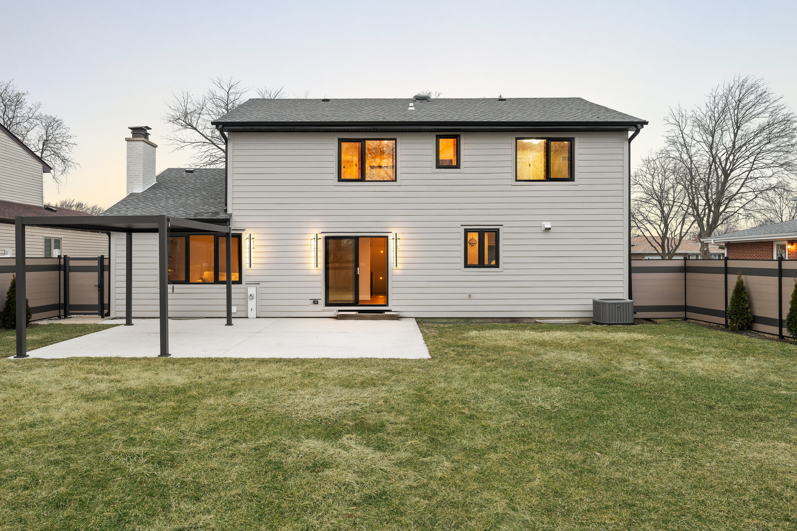 805 S Tures Lane, Des Plaines, IL 60018